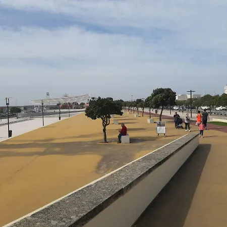 Daire Lourenco House *